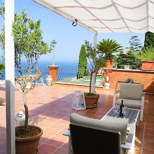Athena Aparthotel